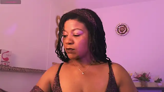 Snapshot of KeisySmith chatting on July 4, 8:37 pm KeisySmith online show from July 4, 8:37 pm