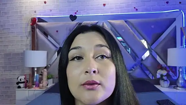 Snapshot of Aslii_Smith chatting on May 11, 8:39 pm Aslii Smith online show from May 11, 8:39 pm