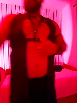 Snapshot of Barbudo-BDSM chatting on March 14, 4:40 am Barbudo-BDSM online show from March 14, 4:40 am