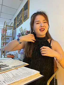 Xiaoxiao-y online show from April 5, 8:55 am