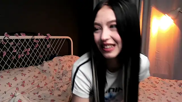 Snapshot of lizaa_breeze chatting on July 23, 5:22 pm lizaa breeze online show from July 23, 5:22 pm