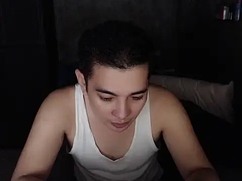 Snapshot of Treat2Heaven chatting on April 10, 4:12 pm Treat2Heaven online show from April 10, 4:12 pm