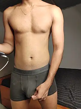 Snapshot of Iam_daku47 chatting on May 22, 5:29 pm Iam daku47 online show from May 22, 5:29 pm