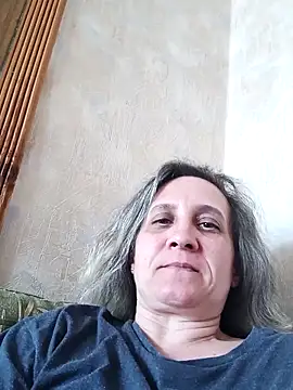 Snapshot of KatieLove133 chatting on June 20, 1:58 pm KatieLove133 online show from June 20, 1:58 pm