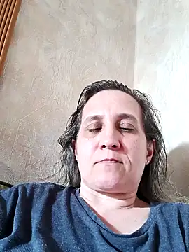 Snapshot of KatieLove133 chatting on June 27, 4:01 pm KatieLove133 online show from June 27, 4:01 pm