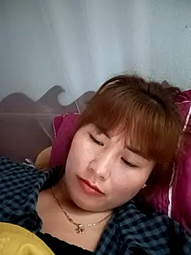Lucxy-ki6 online show from May 2, 12:48 am