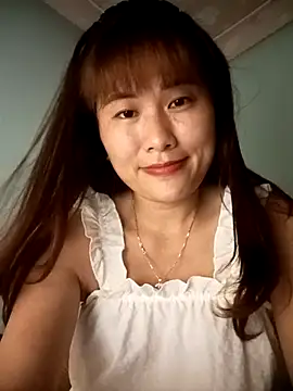 Snapshot of Lucxy-ki6 chatting on July 13, 3:04 pm Lucxy-ki6 online show from July 13, 3:04 pm