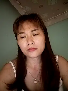 Snapshot of Lucxy-ki6 chatting on August 3, 10:13 pm Lucxy-ki6 online show from August 3, 10:13 pm
