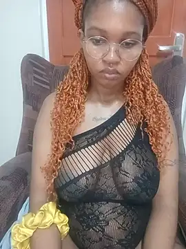 Snapshot of Hotsexyberry222 chatting on July 29, 6:33 am Hotsexyberry222 online show from July 29, 6:33 am
