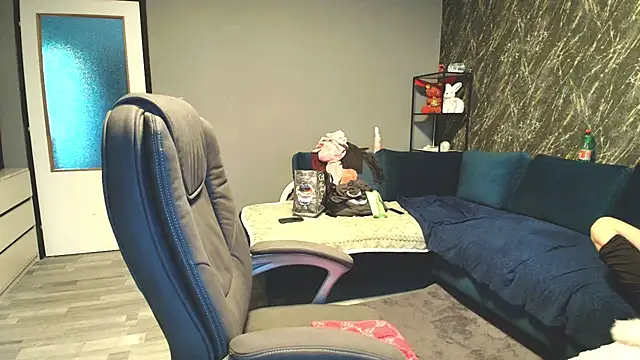 Snapshot of SexyQueenNina chatting on June 21, 1:46 pm SexyQueenNina online show from June 21, 1:46 pm