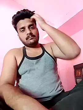 Decentlover67 online show from May 1, 5:23 am