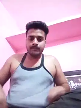 Decentlover67 online show from May 22, 12:33 pm