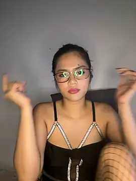 Snapshot of Kiee_19 chatting on May 30, 3:25 am Kiee 19 online show from May 30, 3:25 am