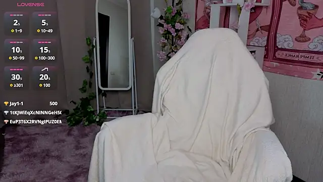 Snapshot of Sparky_fox chatting on July 28, 11:58 pm Sparky fox online show from July 28, 11:58 pm