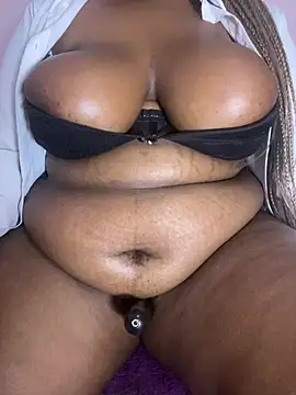 Snapshot of NaughtyGirl0000 chatting on July 3, 8:59 pm NaughtyGirl0000 online show from July 3, 8:59 pm