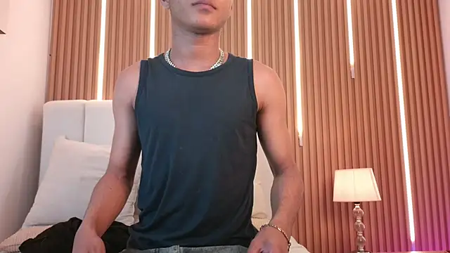 Snapshot of Kelvin_Josue chatting on May 20, 8:15 pm Kelvin Josue online show from May 20, 8:15 pm