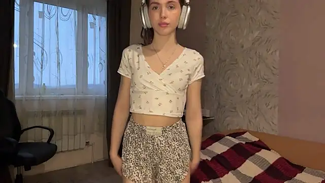 Veluxe online show from April 2, 3:09 pm