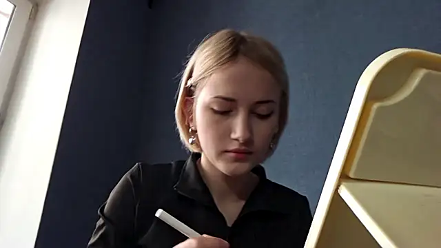 Snapshot of SofiaCashe chatting on March 15, 7:25 am SofiaCashe online show from March 15, 7:25 am