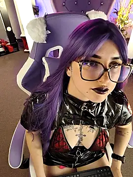 Snapshot of LilithDark666 chatting on March 18, 1:03 pm LilithDark666 online show from March 18, 1:03 pm