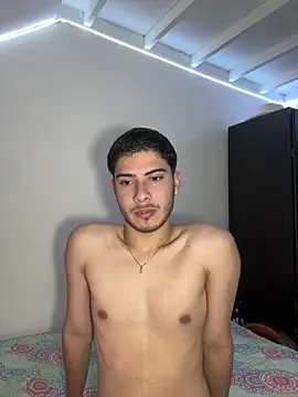 Snapshot of ApoloGray__ chatting on May 26, 7:21 pm ApoloGray online show from May 26, 7:21 pm