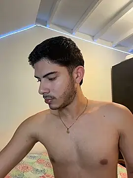 Snapshot of ApoloGray__ chatting on May 28, 9:12 pm ApoloGray online show from May 28, 9:12 pm