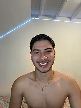 Snapshot of ApoloGray__ chatting on May 30, 8:06 pm ApoloGray online show from May 30, 8:06 pm