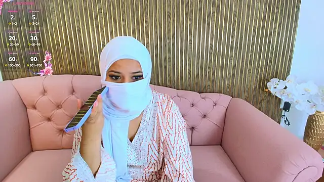 Snapshot of Aminaa_Kaarim chatting on March 15, 5:52 pm Aminaa Kaarim online show from March 15, 5:52 pm