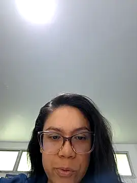 Snapshot of Aila_Phone chatting on July 1, 7:13 pm Aila Phone online show from July 1, 7:13 pm