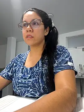 Snapshot of Aila_Phone chatting on July 3, 4:08 am Aila Phone online show from July 3, 4:08 am