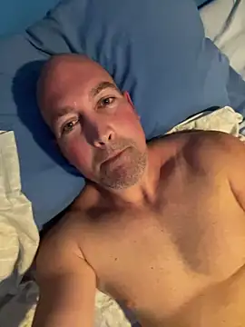 Snapshot of BadboyBilly4481 chatting on March 15, 4:07 am BadboyBilly4481 online show from March 15, 4:07 am