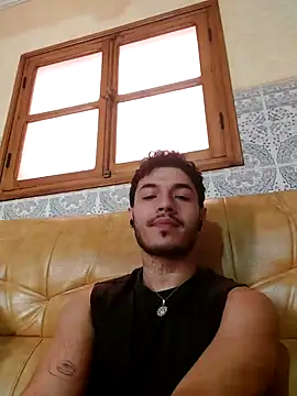 Snapshot of Thewildaliii0 chatting on March 23, 6:01 pm Thewildaliii0 online show from March 23, 6:01 pm