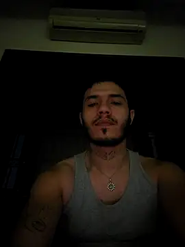 Snapshot of Thewildaliii0 chatting on May 29, 4:43 am Thewildaliii0 online show from May 29, 4:43 am