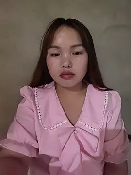 Snapshot of Mina_xYx chatting on May 17, 3:08 pm Mina xYx online show from May 17, 3:08 pm