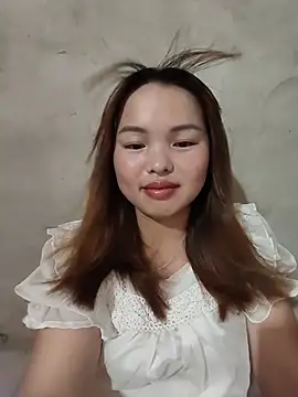 Snapshot of Mina_xYx chatting on June 8, 3:29 am Mina xYx online show from June 8, 3:29 am