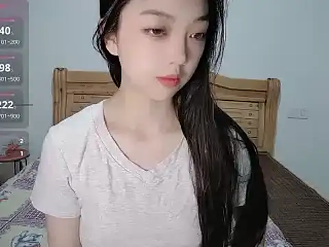 Snapshot of oblakitty_ chatting on June 20, 11:29 pm oblakitty online show from June 20, 11:29 pm