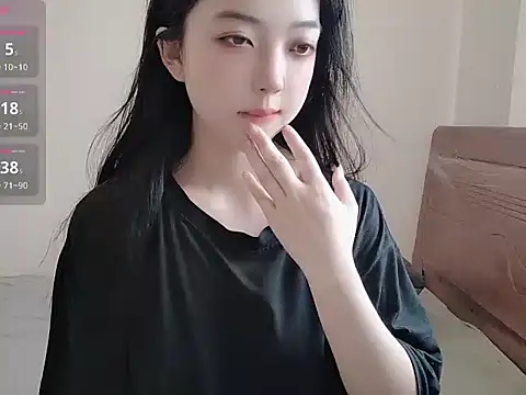 Snapshot of oblakitty_ chatting on July 2, 10:32 am oblakitty online show from July 2, 10:32 am