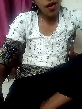 Snapshot of aushi_rajput chatting on April 8, 5:35 pm aushi rajput online show from April 8, 5:35 pm