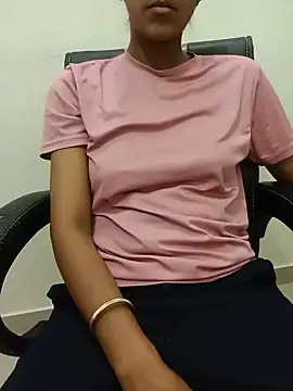 Snapshot of aushi_rajput chatting on May 26, 11:34 pm aushi rajput online show from May 26, 11:34 pm