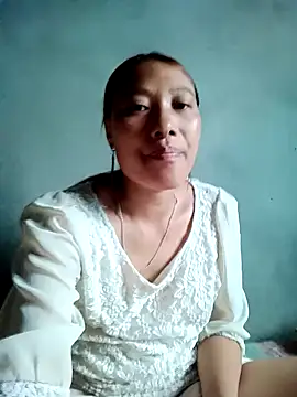 Snapshot of Leiley_98 chatting on July 17, 5:03 am Leiley 98 online show from July 17, 5:03 am