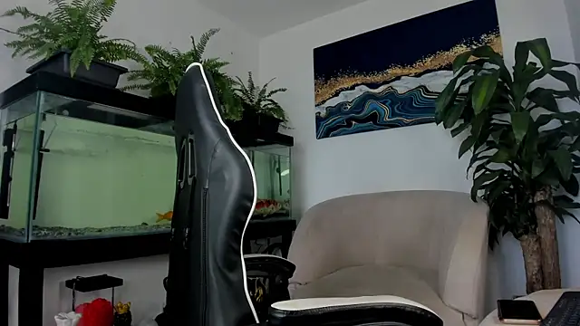 Snapshot of lia_lovelly01 chatting on July 14, 3:40 pm lia lovelly01 online show from July 14, 3:40 pm
