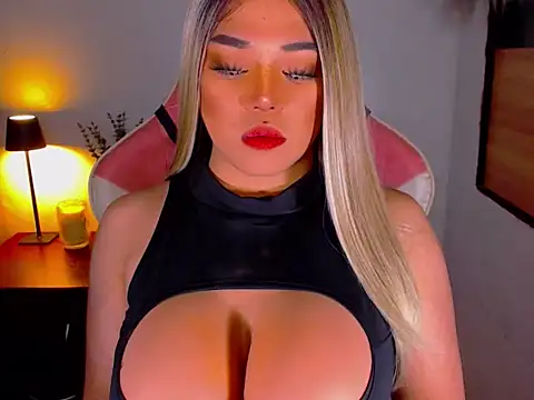 Snapshot of Zandralopez chatting on March 30, 2:34 am Zandralopez online show from March 30, 2:34 am