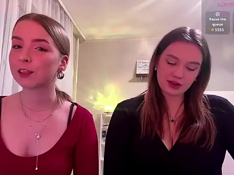 DioneYsaguirre online show from March 17, 7:50 pm