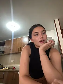 Snapshot of Mr_and_Mrs_Sin05 chatting on April 22, 7:59 pm Mr and Mrs Sin05 online show from April 22, 7:59 pm