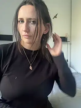 Snapshot of Siren__xxx chatting on May 2, 3:06 pm Siren xxx online show from May 2, 3:06 pm