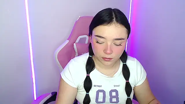 Nahia Brm online show from April 16, 3:24 pm