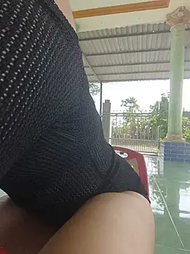 Snapshot of Jeen_deer chatting on June 8, 12:47 am Jeen deer online show from June 8, 12:47 am