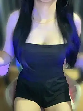 Snapshot of Quincy_baby chatting on July 14, 12:46 am Quincy baby online show from July 14, 12:46 am