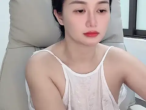 AmyLinee 1 online show from July 5, 5:36 am