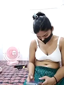 Snapshot of Jyoti_hot66 chatting on May 21, 4:52 am Jyoti hot66 online show from May 21, 4:52 am