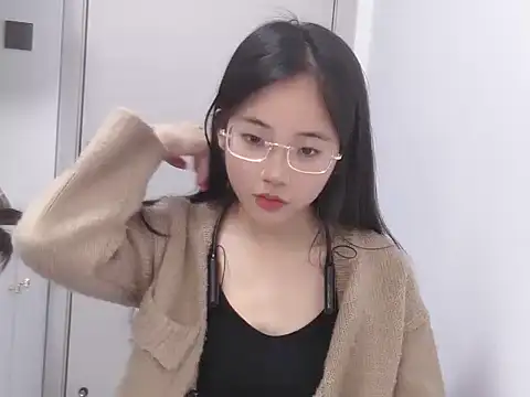 MIAOMIAO-666 online show from April 4, 7:39 am